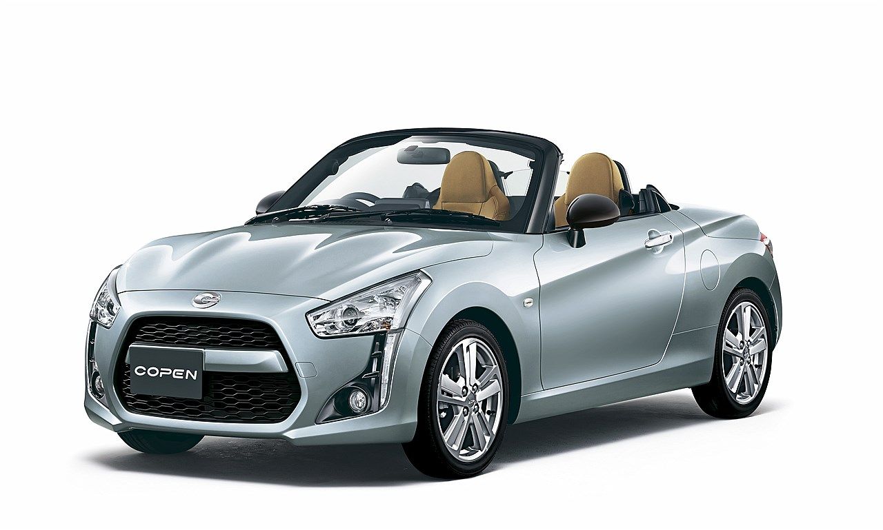 ダイハツ「コペン Robe」（写真：ダイハツ工業）