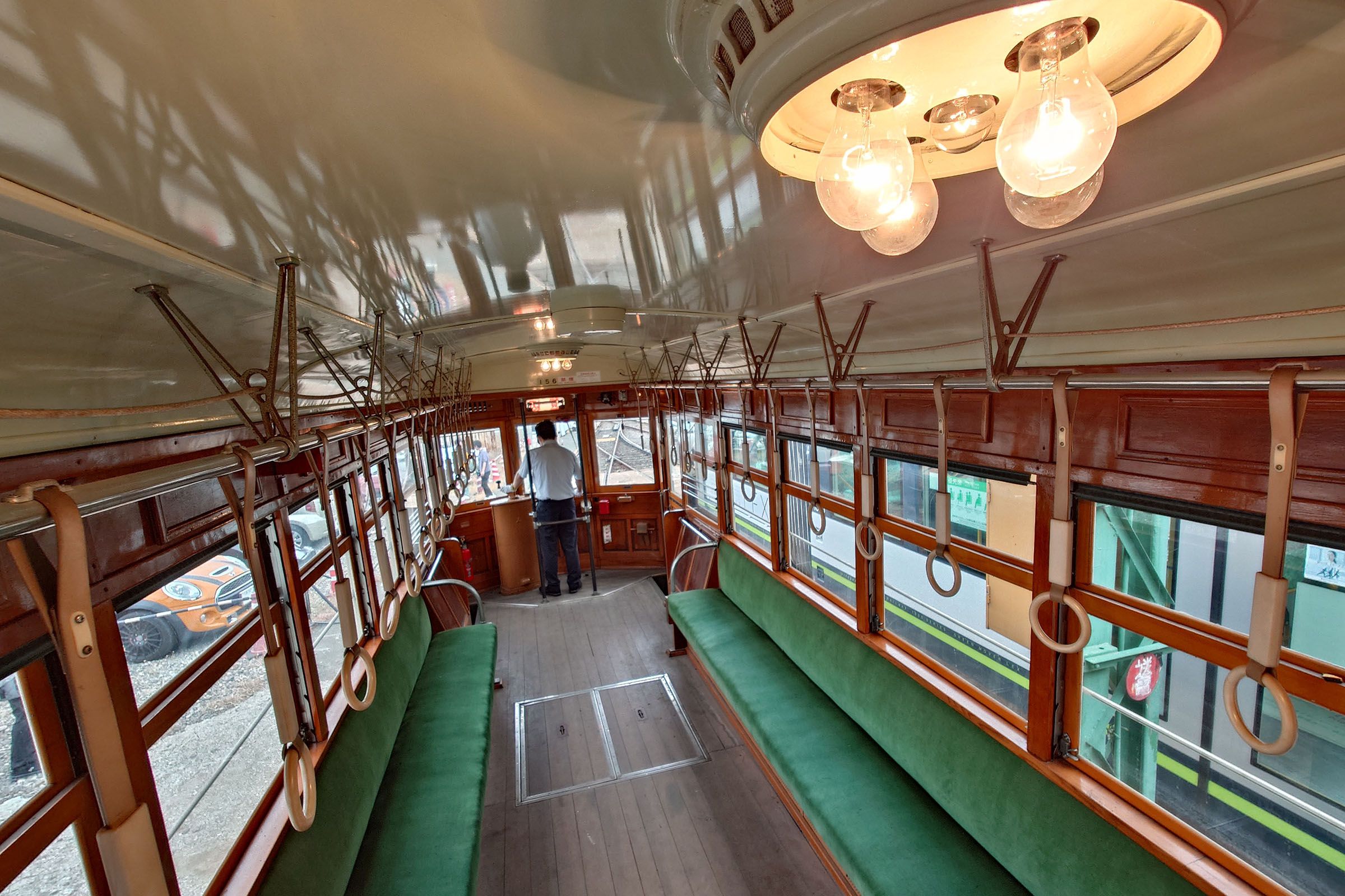 広島電鉄　156号　車内