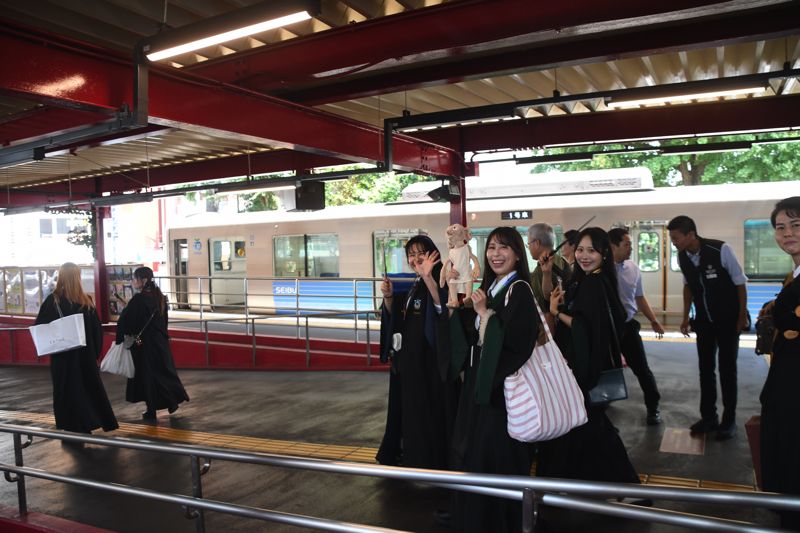 「バック・トゥ・ホグワーツ」特別イベント。豊島園駅に到着（記者撮影）