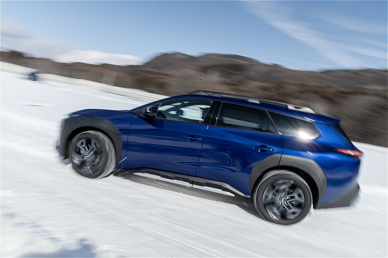 2026年4月上旬に正式発表予定、スバル新型BEV「トレイルシーカー」のプロトタイプ（写真：三木 宏章）