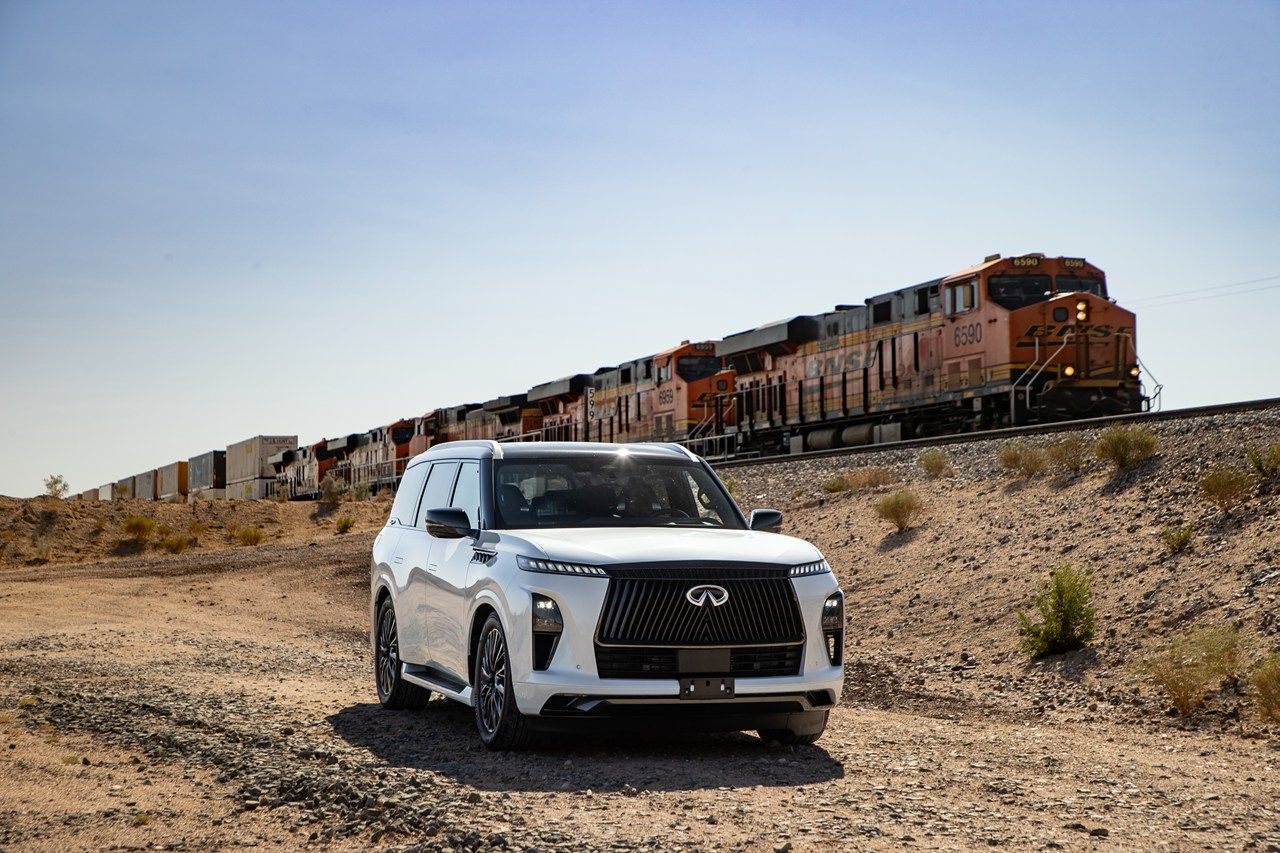 インフィニティのフラッグシップSUV「QX80」（写真：平野 陽）