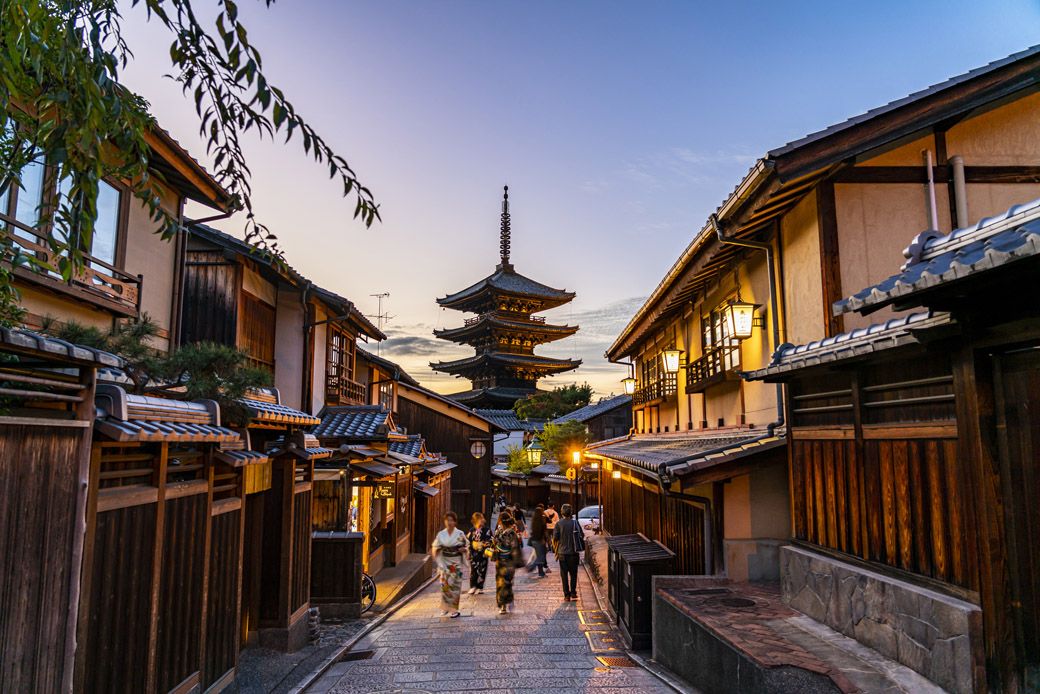 京都では、たかだか100年で「老舗」とはいわない（画像：t.sakai／PIXTA）