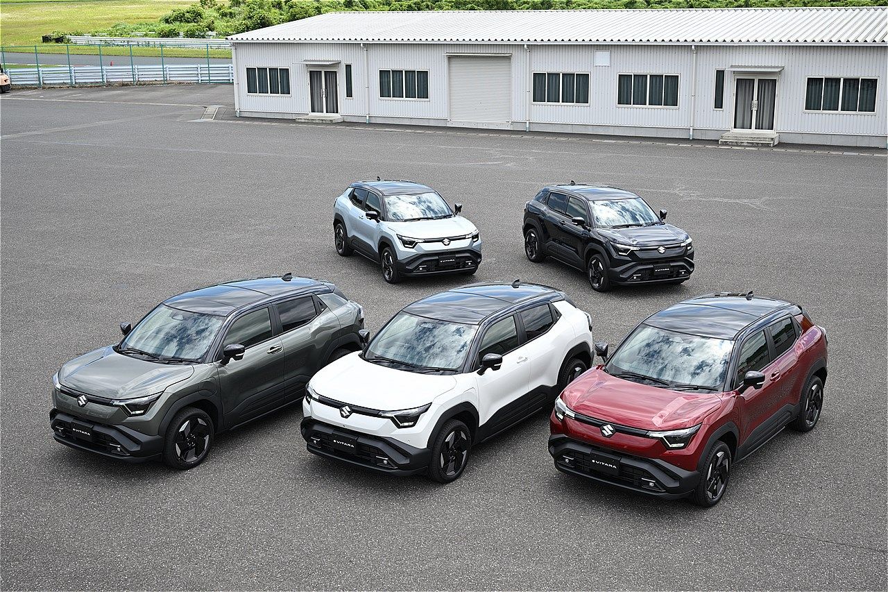 スズキの新型「eビターラ プロトタイプ」（写真：スズキ）