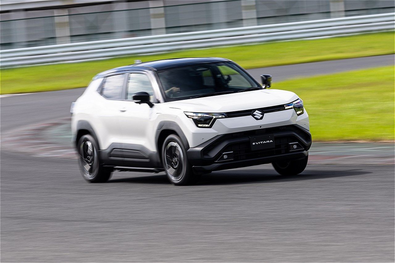 スズキの新型「eビターラ プロトタイプ」（写真：三木 宏章）