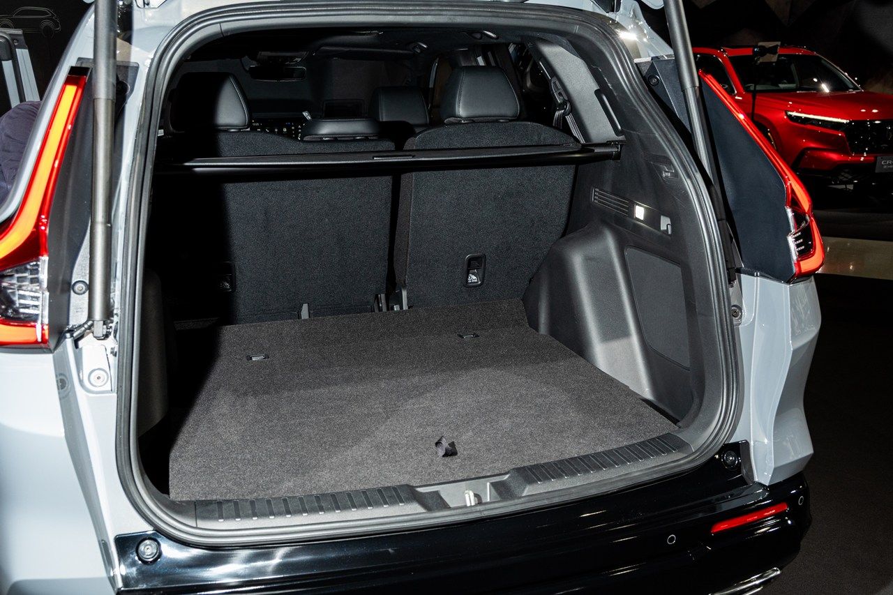 ホンダ新型「CR-V e:HEV」（写真：三木 宏章）