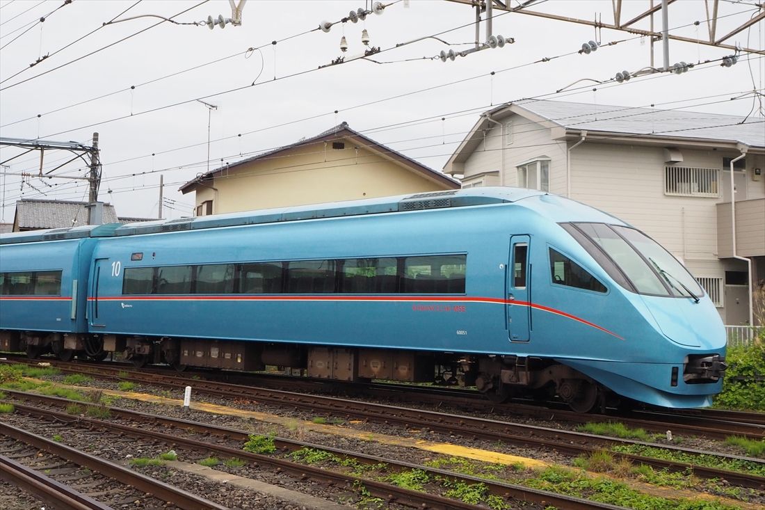 青いロマンスカー「MSE」60000形（編集部撮影）