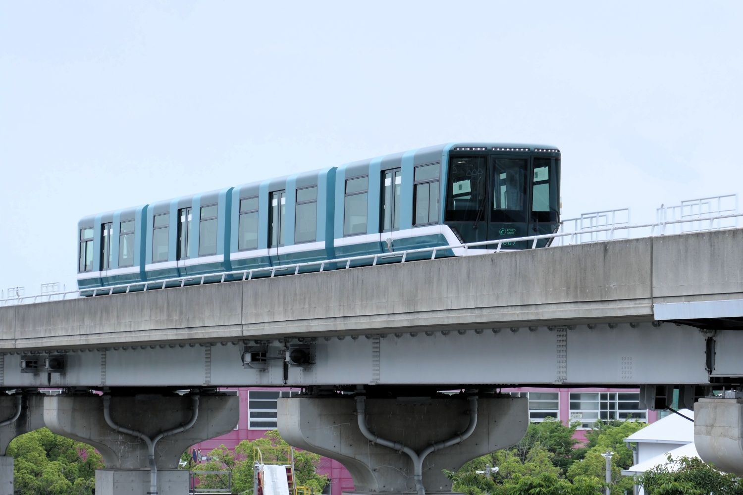 六甲ライナー　3000形