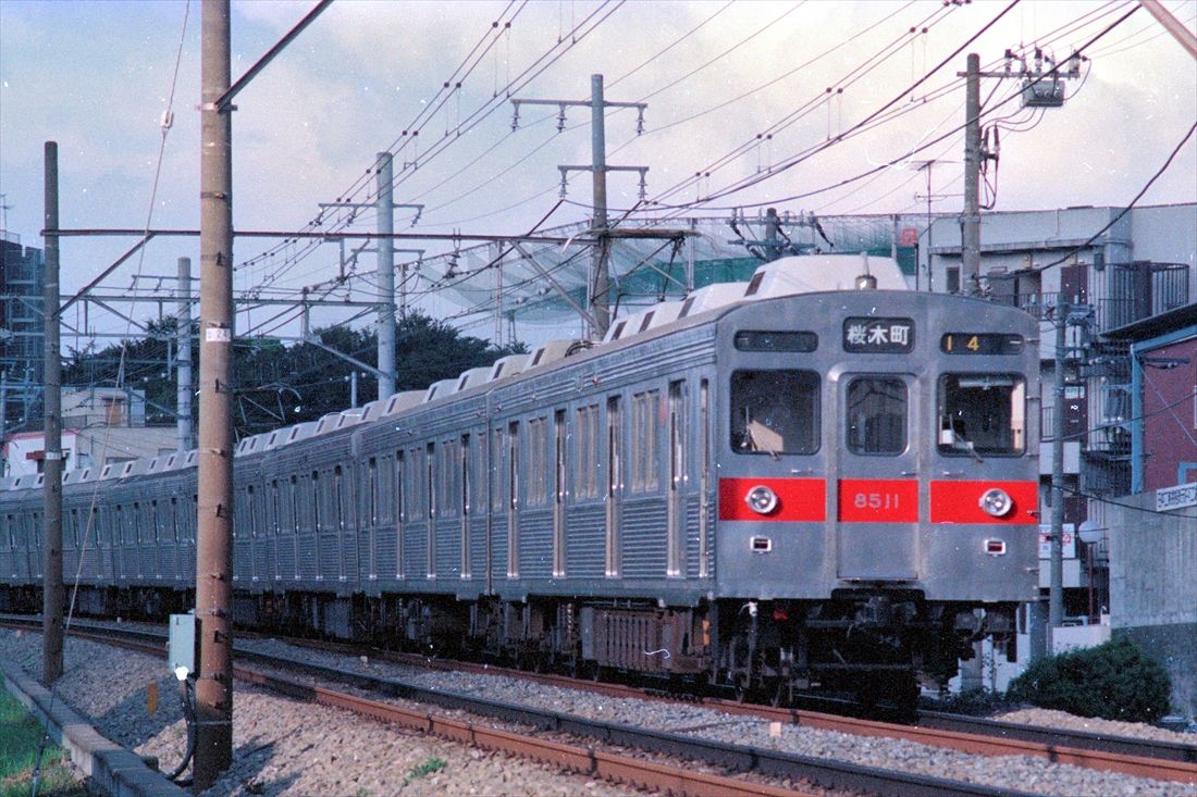 東横線の各駅停車に使用されていた8500系（撮影：橋爪智之）