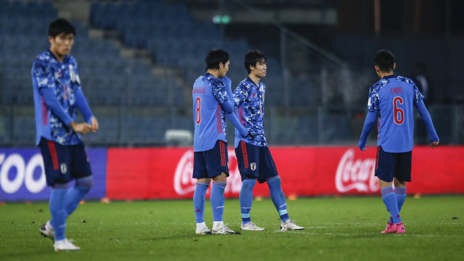 サッカー日本代表が｢つまらない｣と評される訳 攻撃の｢看板スター｣不在だけではない事情 | スポーツ | 東洋経済オンライン