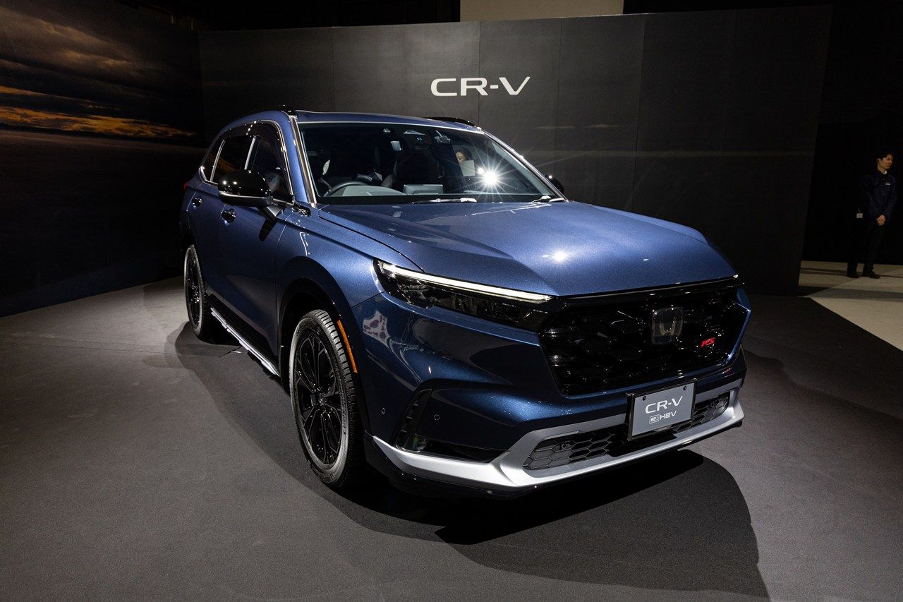 ホンダ新型「CR-V e:HEV」ホンダアクセス純正アクセサリー装着車（写真：三木 宏章）