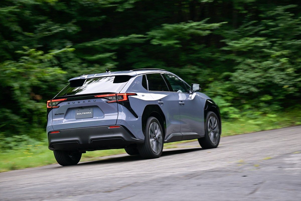 スバル ソルテラ改良型（写真：SUBARU）