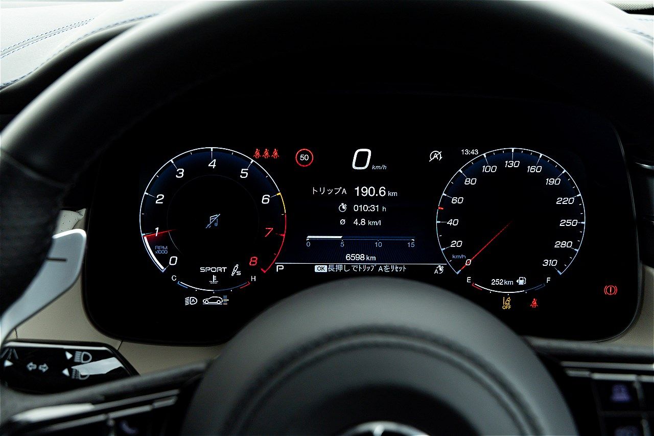 マセラティ「グレカーレ トロフェオ」（写真：三木 宏章）