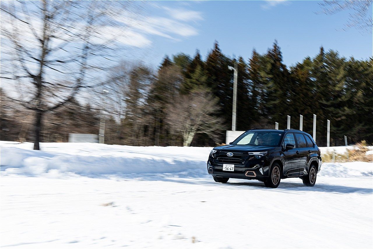 スバル「フォレスター」雪上試乗会の様子（写真：三木 宏章）