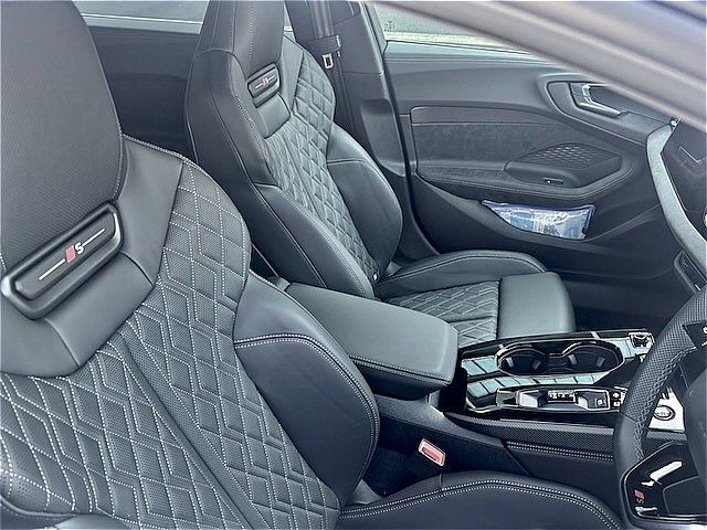 アウディの新型「S5アバント」(筆者撮影)