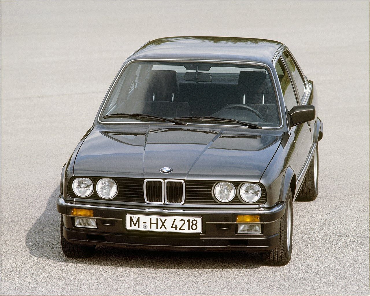 BMWのE30型3シリーズ（写真：BMW）