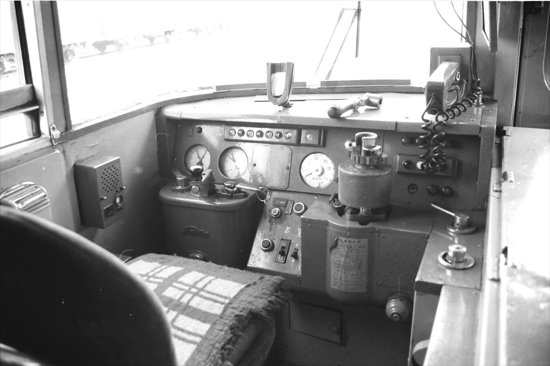 キハ82系の運転台（撮影：南正時）
