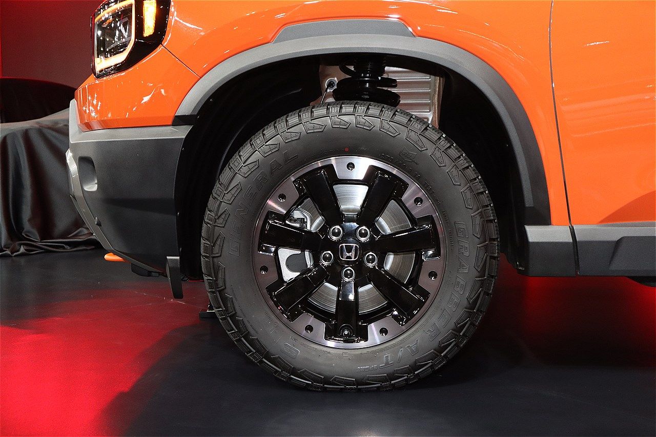 ホンダ「パスポート トレイルスポーツ エリート（北米仕様、参考出品）」（写真：筆者撮影）