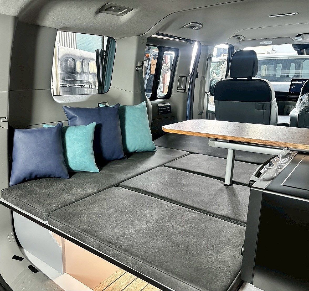 LACホールディングスのBEVキャンピングカー「LAC EVキャンパーP」（写真：LACホールディングス）