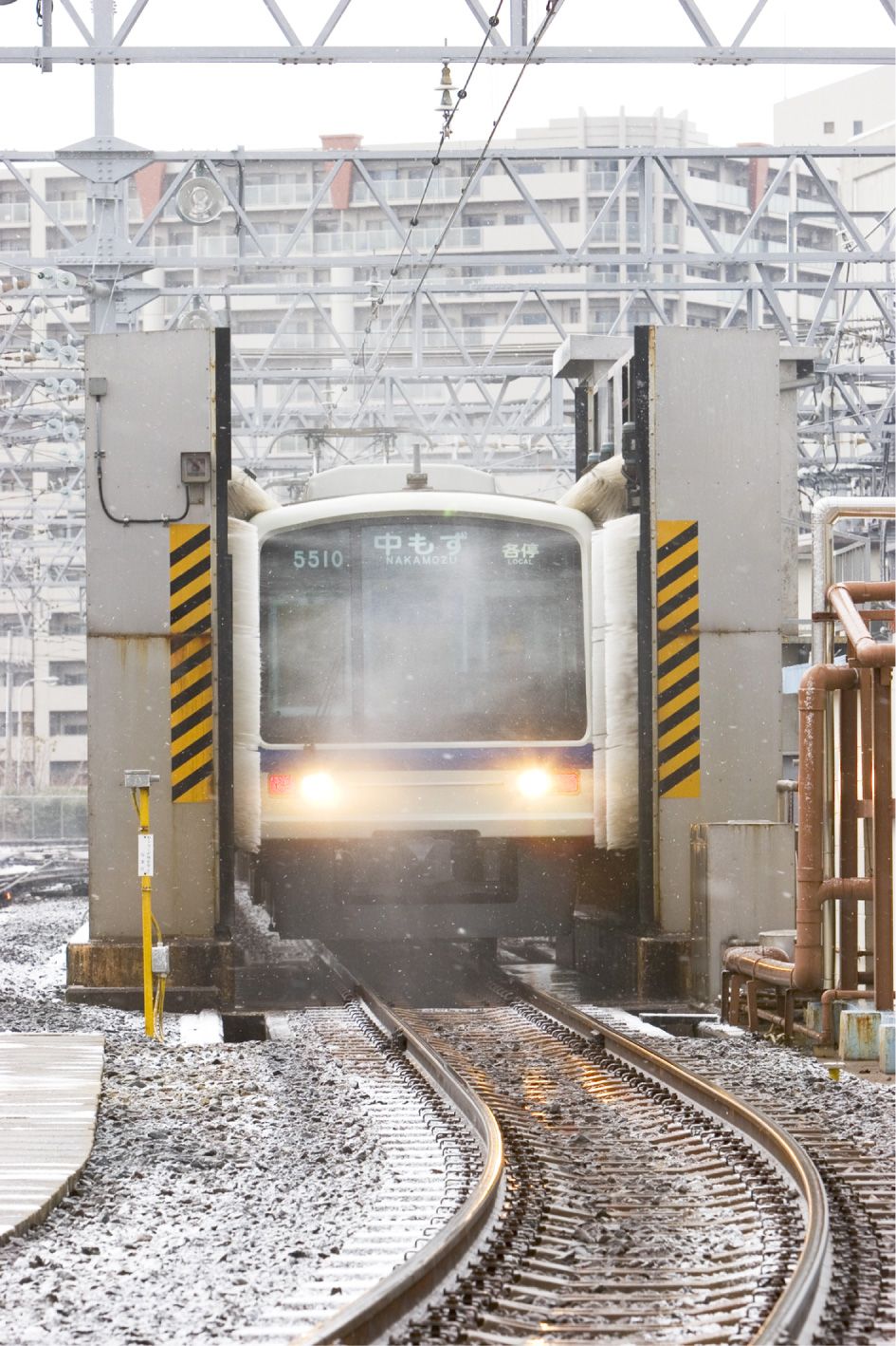 雪の日の「5509編成」（写真：南海電気鉄道）