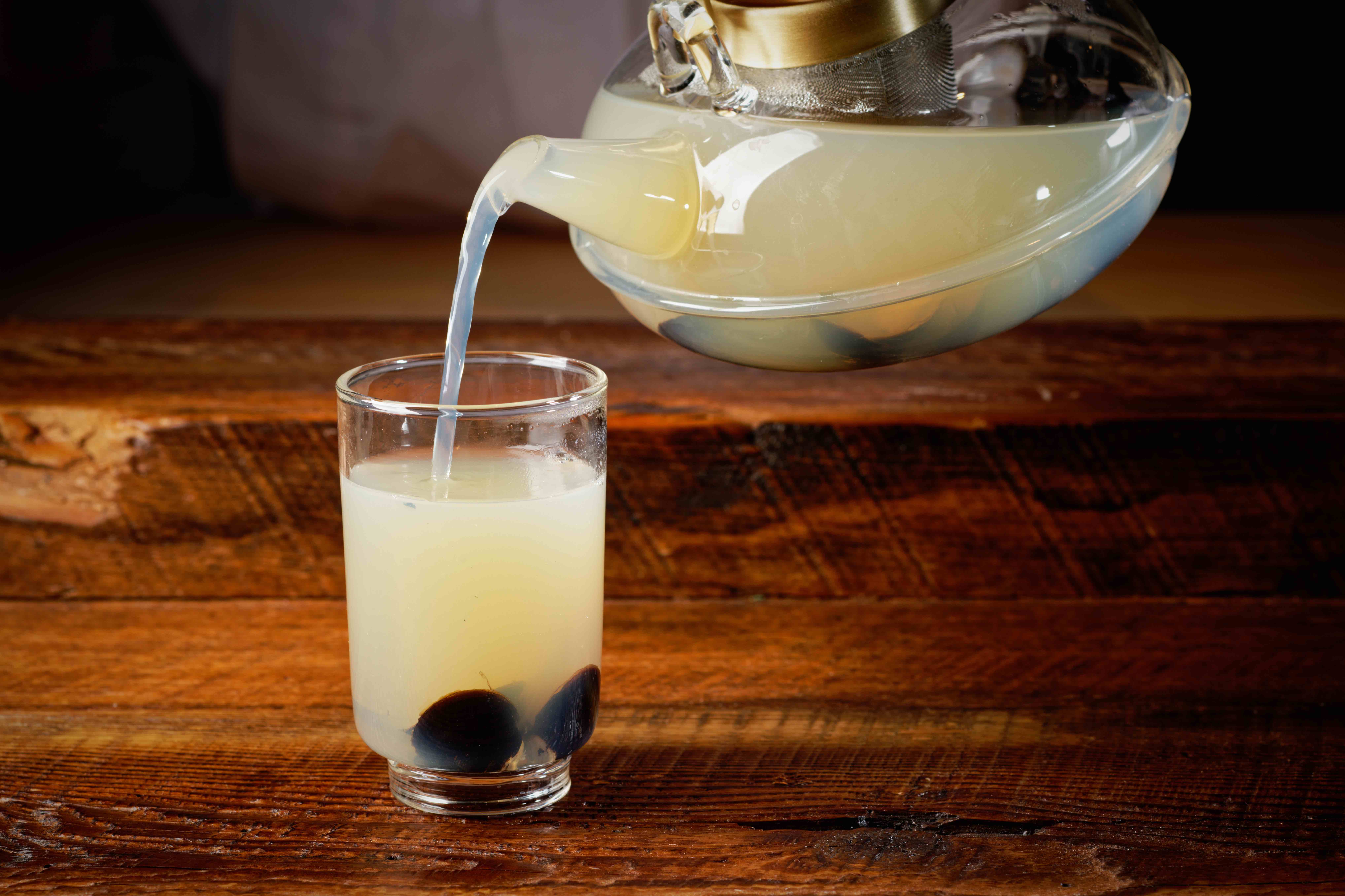 しじみ汁は飲み放題（写真：Human Qreate 提供）