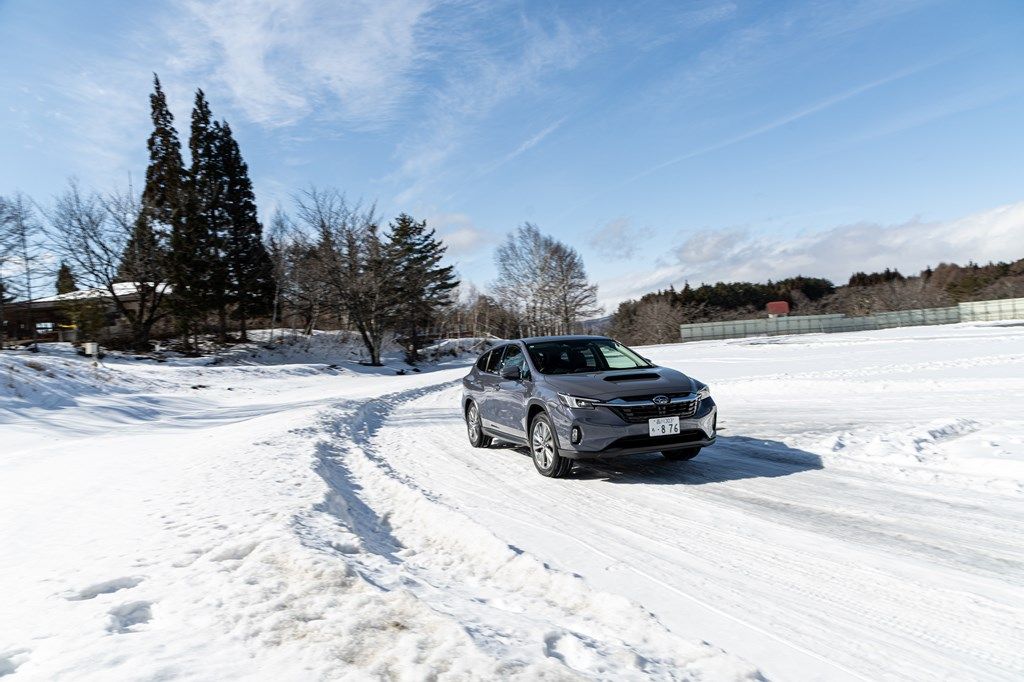 スバル「レヴォーグ レイバック」のディテール（写真：三木 宏章）