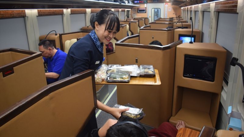 ｢まるで旅客機｣インドネシアの新型夜行列車 グランクラスよりも快適､日本を超えたか？ | 海外 | 東洋経済オンライン