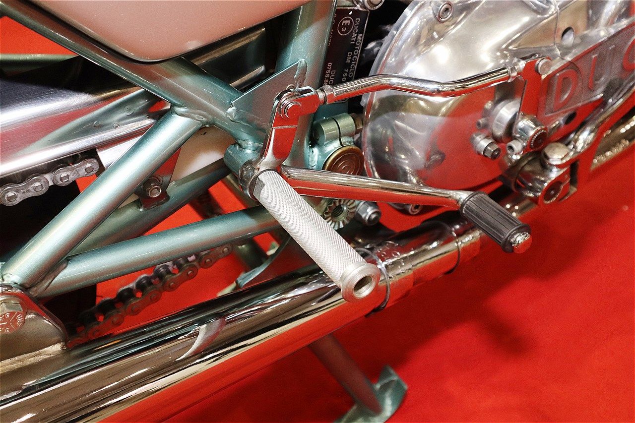 ドゥカティの1974年式「750スーパースポーツ」（筆者撮影）