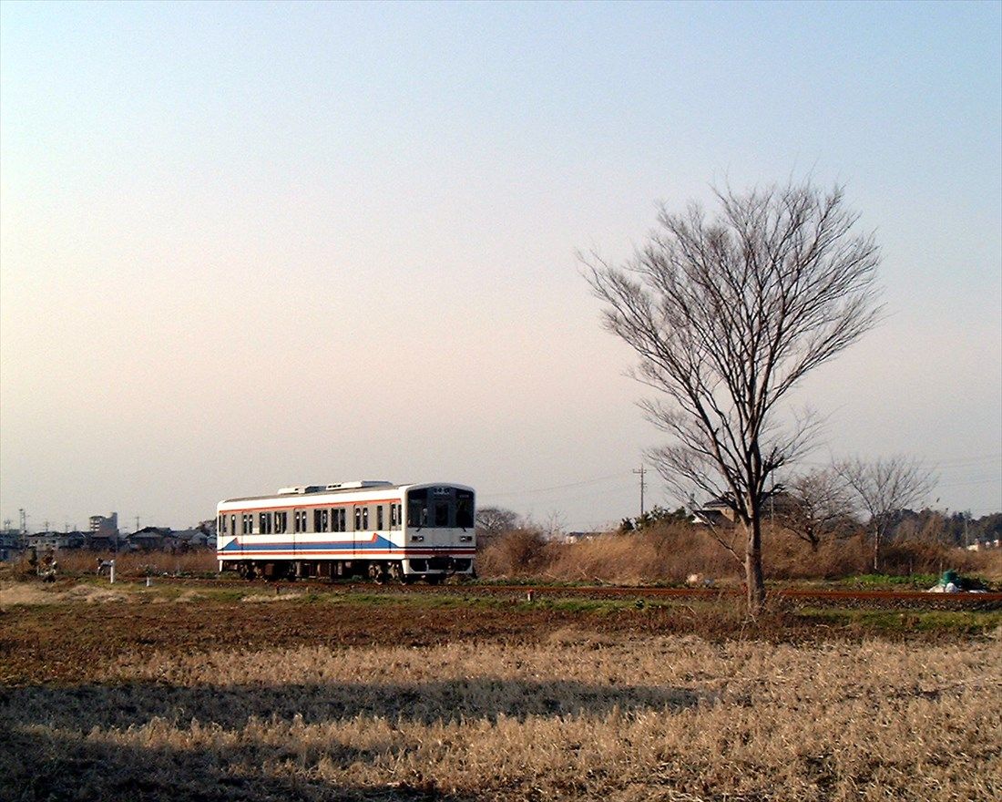 現在の竜ケ崎線は近代的な気動車が活躍する（撮影：南正時）