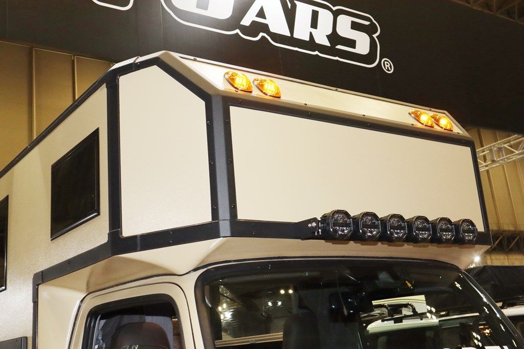 ダイレクトカーズの新作キャンピングカー「DN-75」（写真：筆者撮影）