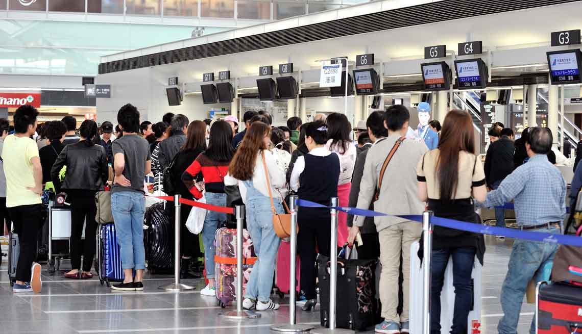 海外旅行保険を選ぶ際の注意ポイントは 会社四季報オンライン