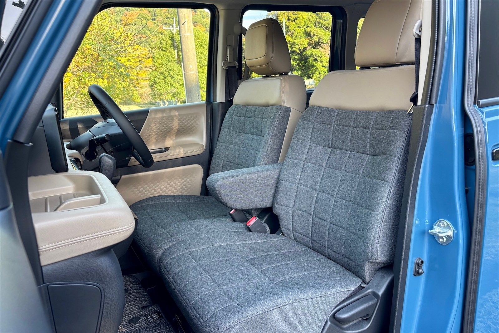 三菱 デリカミニ（写真：森口将之）