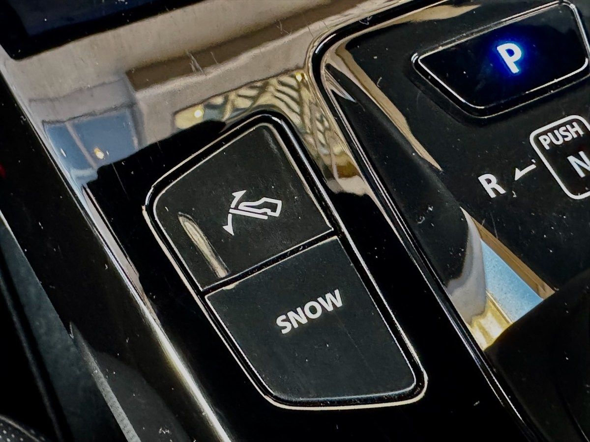 スズキ「eビターラ」（写真：小川フミオ）