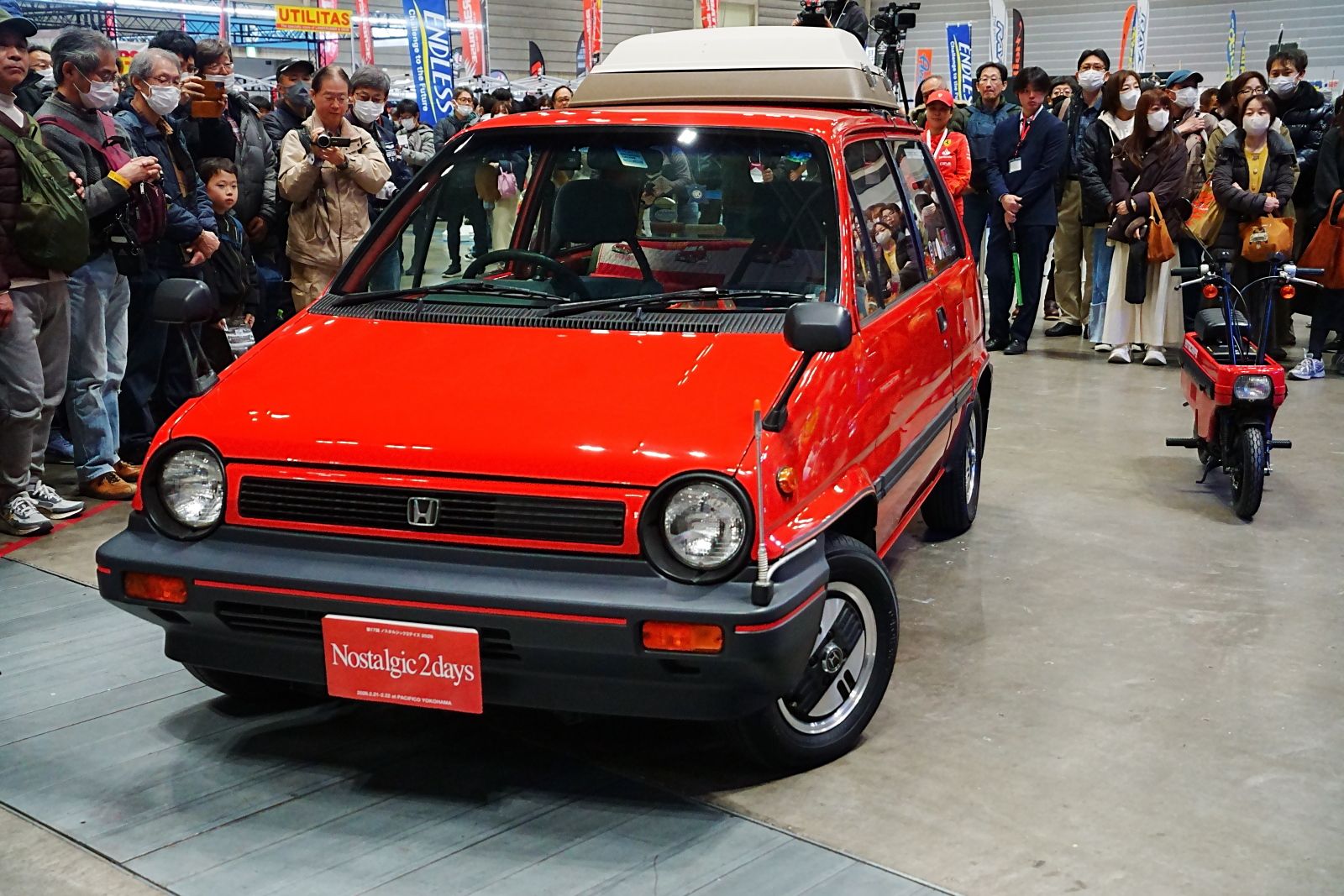 1982年式ホンダ「シティR」とオーナーの“Saka”さん（写真：筆者撮影）