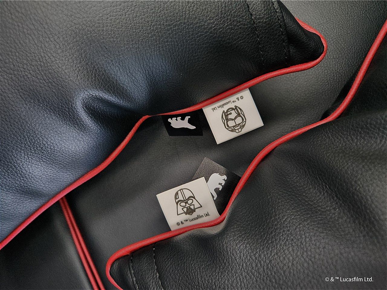 スター・ウォーズの世界観が広がるトイファクトリーのキャンピングカー「ダビンチ6.0＜スター・ウォーズ＞エディション」（写真：トイファクトリー）