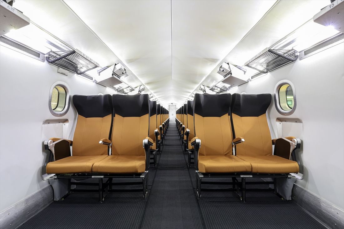 リニア新型車両M10の車内（写真：JR東海）