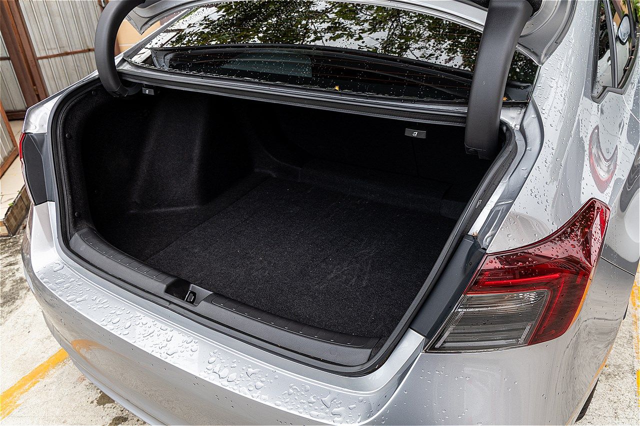 タイで試乗したホンダ「シビック e:HEV RS」（写真：筆者撮影）