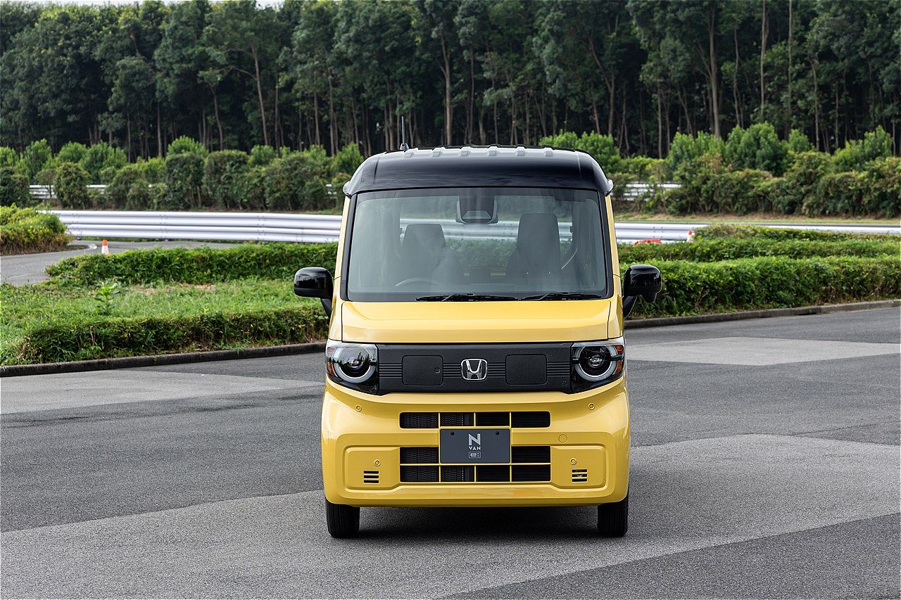 ホンダ「N-VAN e:」のディテールなど（写真：三木宏章）