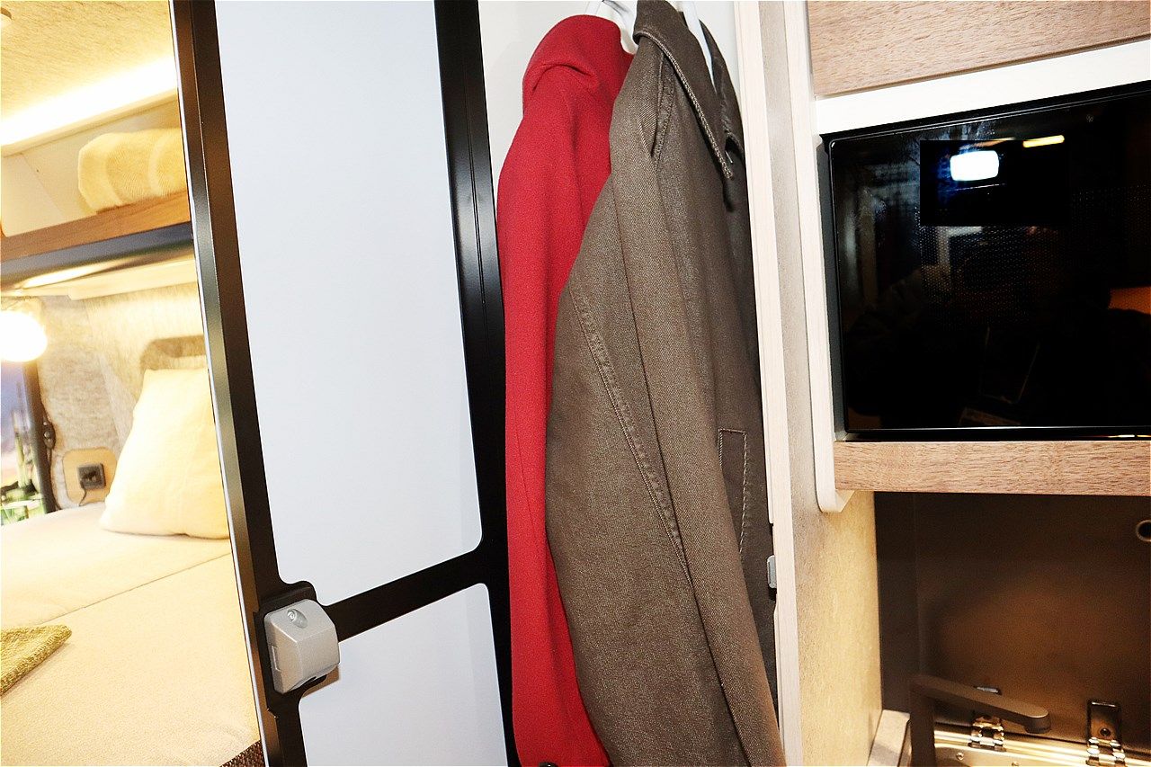 ジャパンキャンピングカーショー2026でトイファクトリーが発表した新型「ダヴィンチ6.0」（写真：筆者撮影）