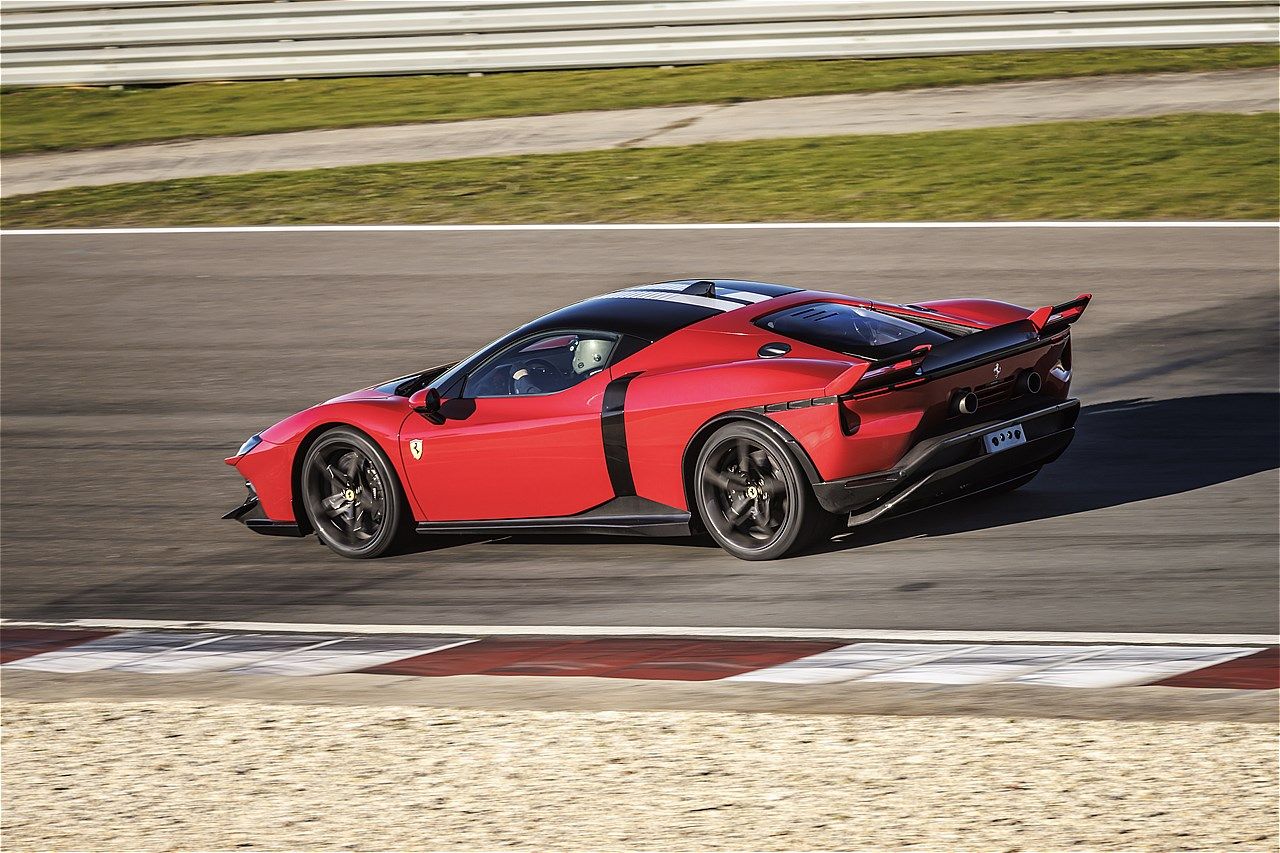 フェラーリの新型車「849テスタロッサ」（写真：Ferrari Japan）