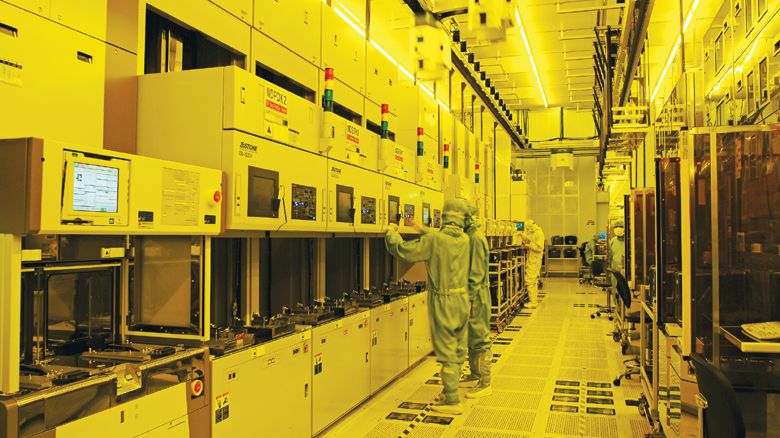 半導体チップ「供給不足」に続いて「値上げ」の波 | 「財新」中国Biz&Tech