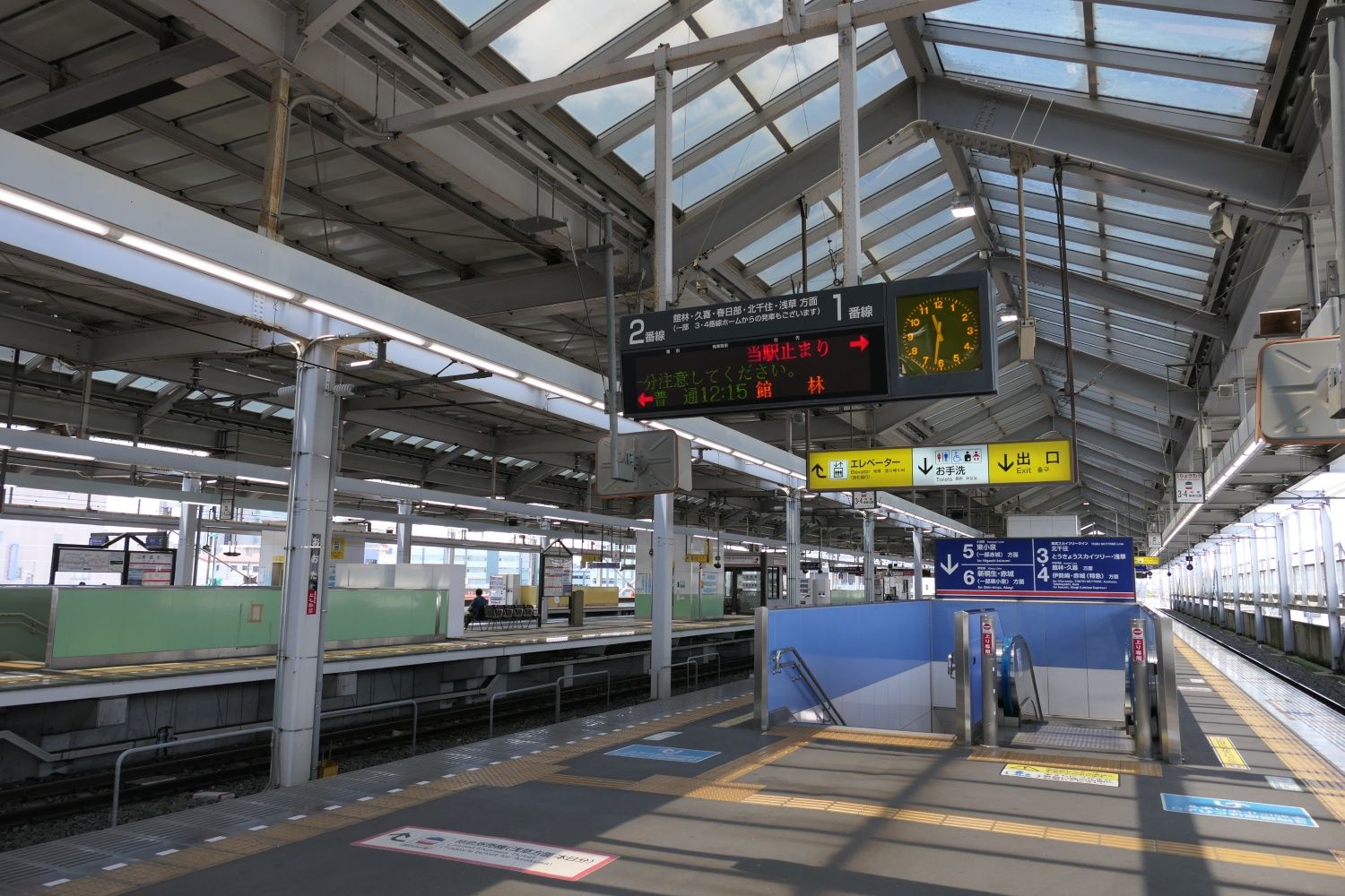 東武鉄道　太田駅　ホーム