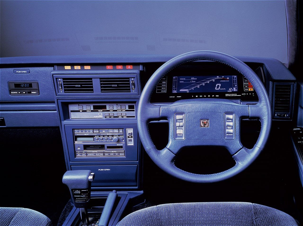 日産の2代目「レパード」（写真：日産自動車）