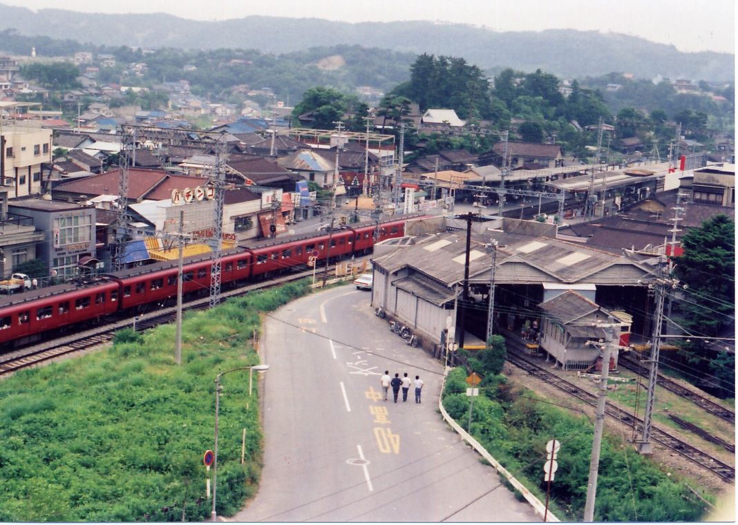 鳥居前駅と生駒駅=1978年（写真：生駒市オープンデータ）