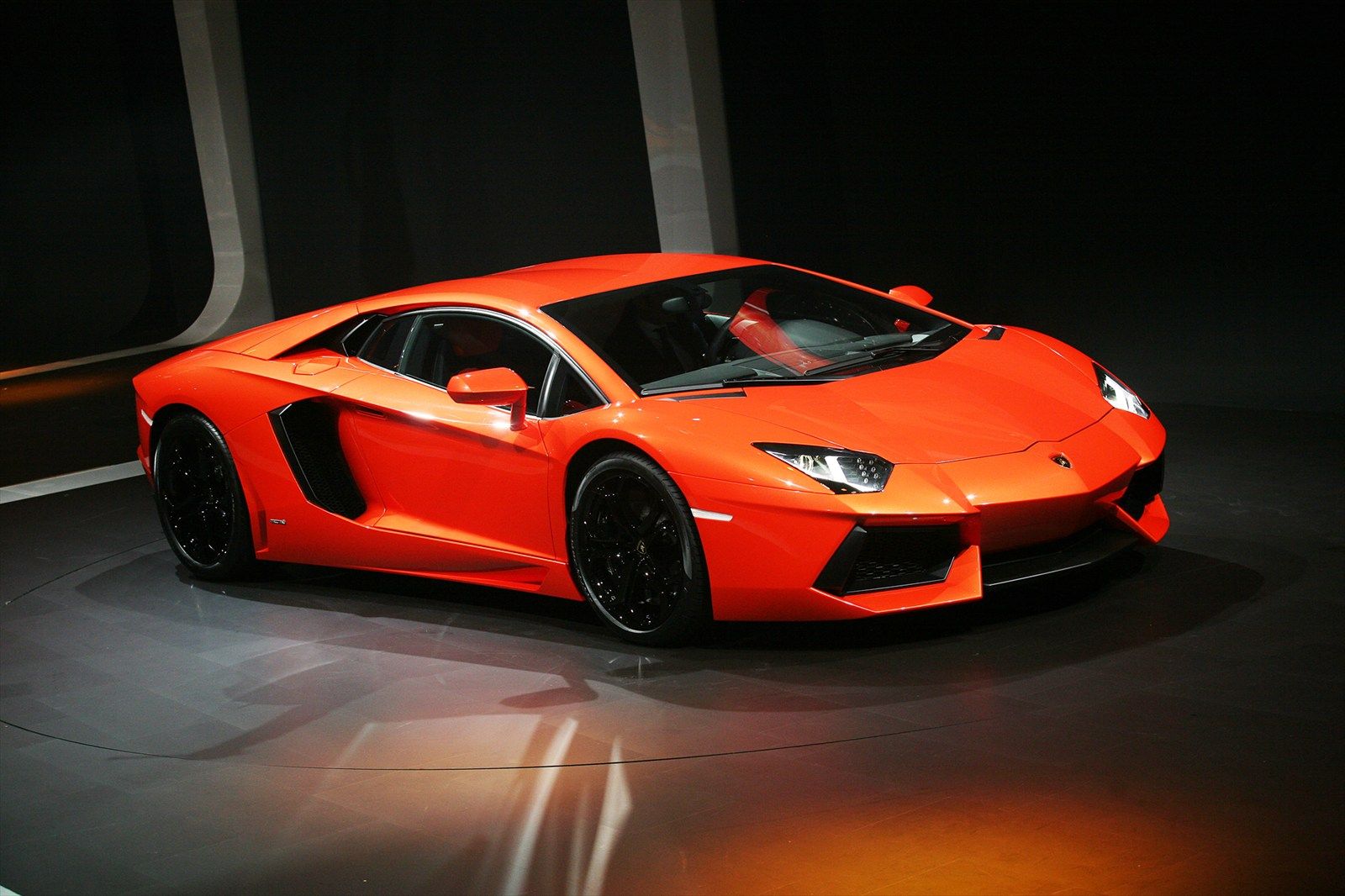 写真：Automobili Lamborghini