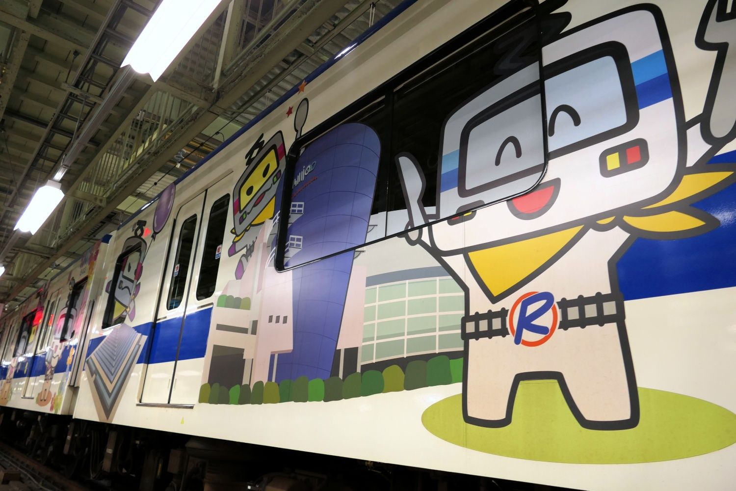 沿線のお出かけスポットなどをデザイン（記者撮影）