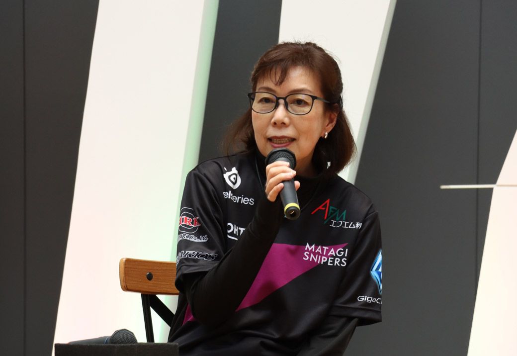 上品な雰囲気をまとい、親しみやすいのに知的でしっかりとした口調で話すNAGIさん（写真：マタギスナイパーズ）