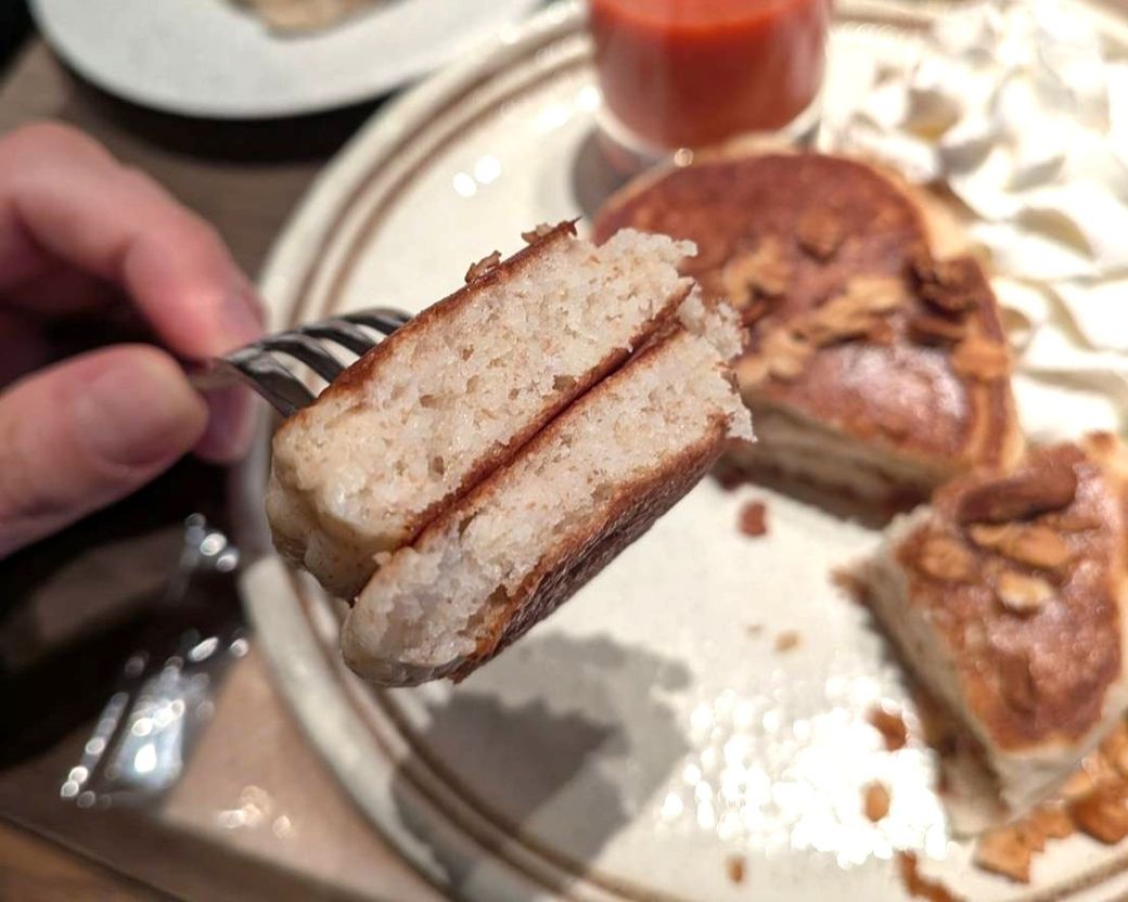 みっちり詰まった、食べ応えのある生地（筆者撮影）