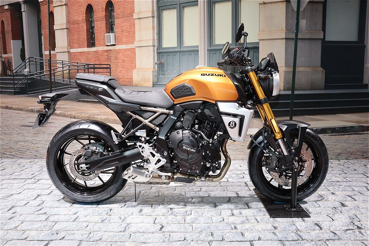 スズキの新型「GSX-8T」（筆者撮影）