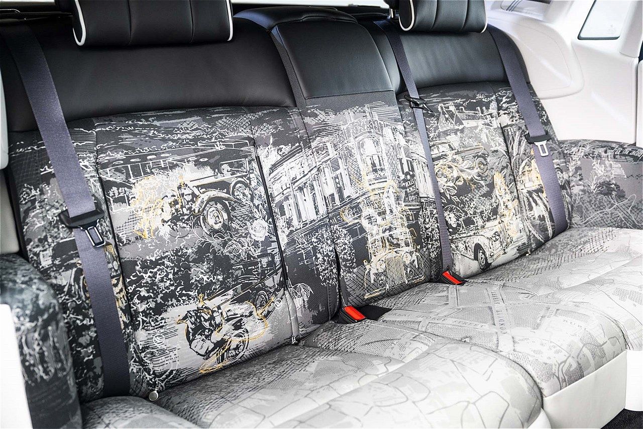 ファントム100周年イベント「BESPOKE EXPRESSIONS - ファントム100周年を祝して」の様子（写真：ロールス・ロイス・モーター・カーズ）