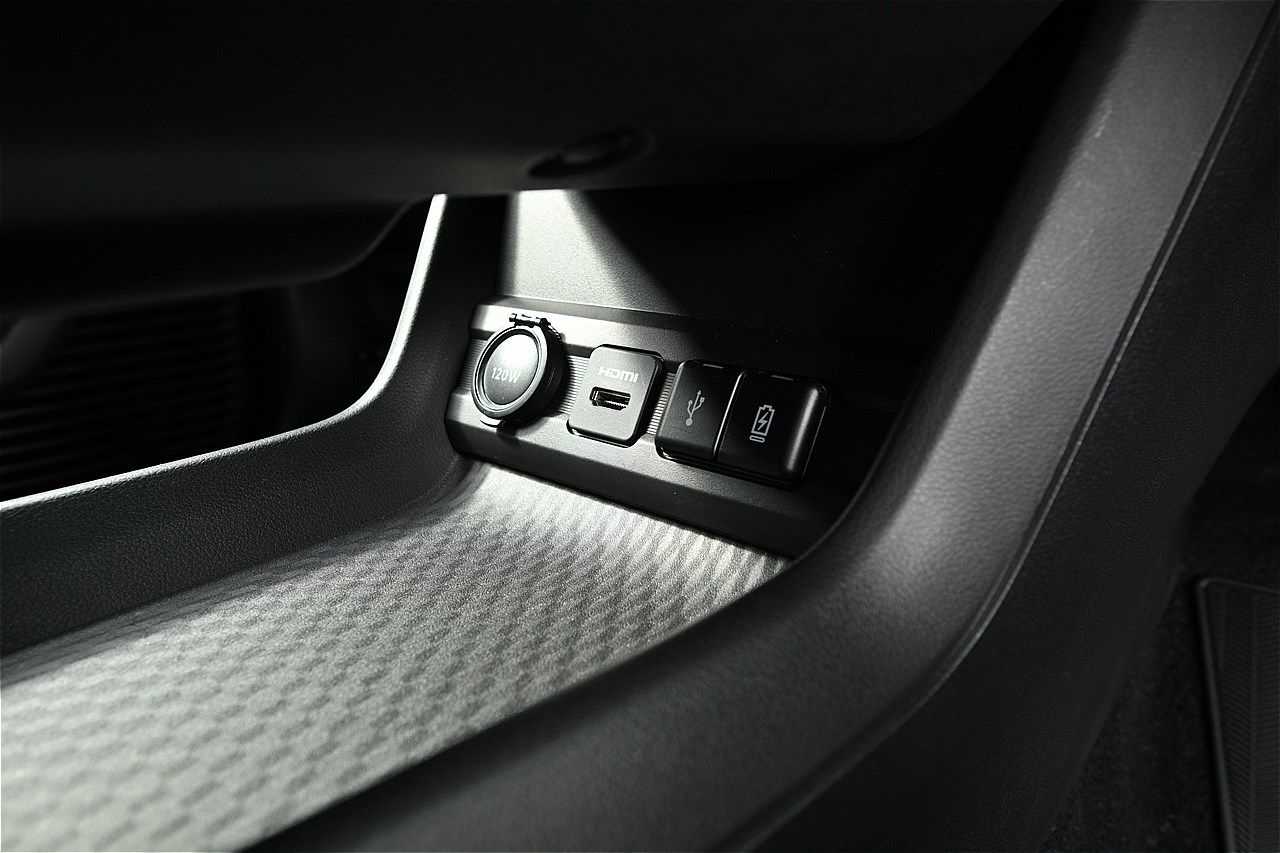 スズキの新型「eビターラ プロトタイプ」（写真：スズキ）